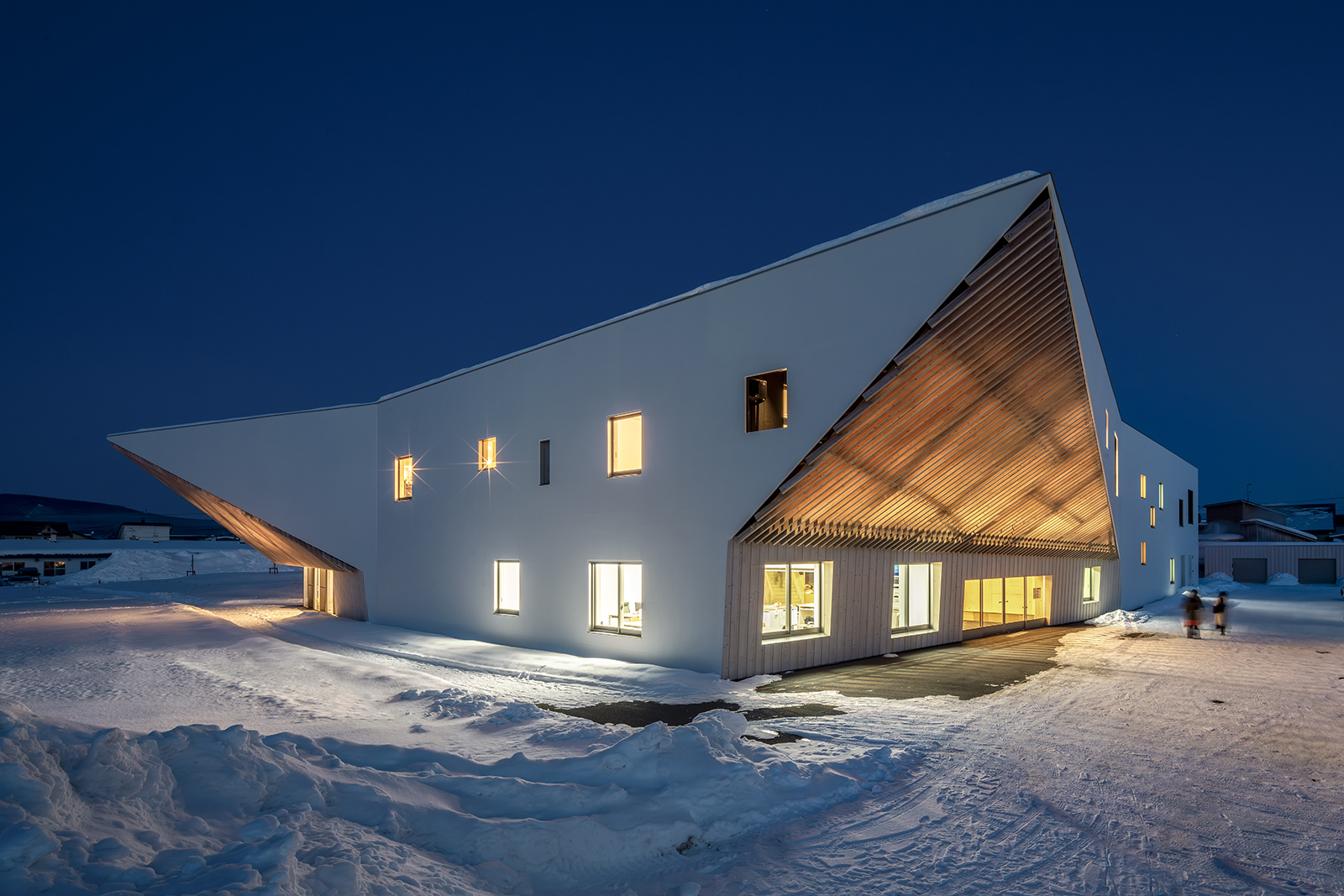 Higashikawa Town Community Plaza “Sorairo”