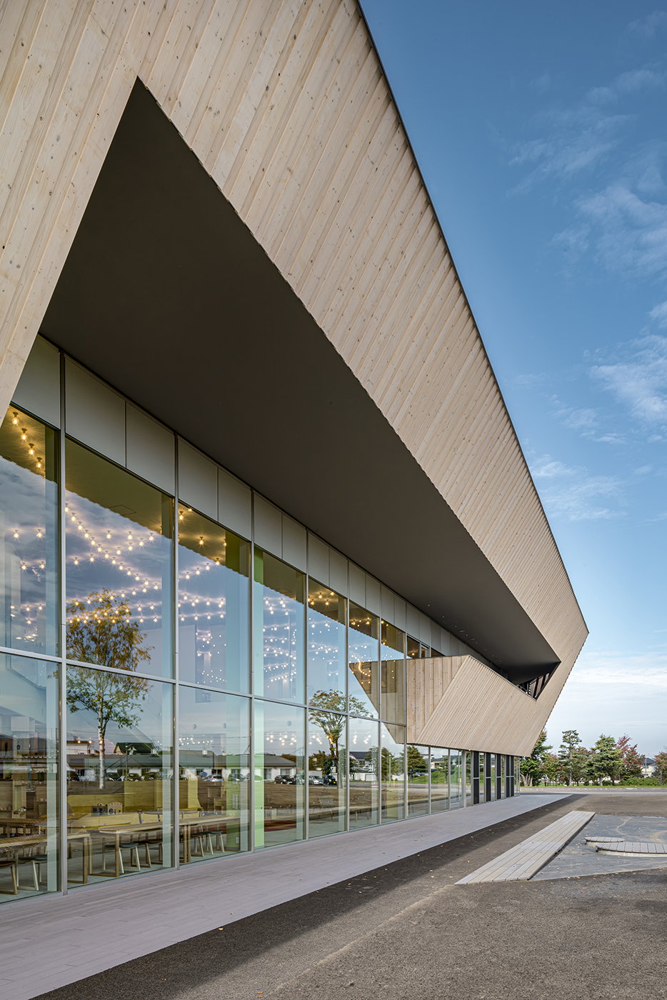 Higashikawa Town Community Plaza “Sorairo”