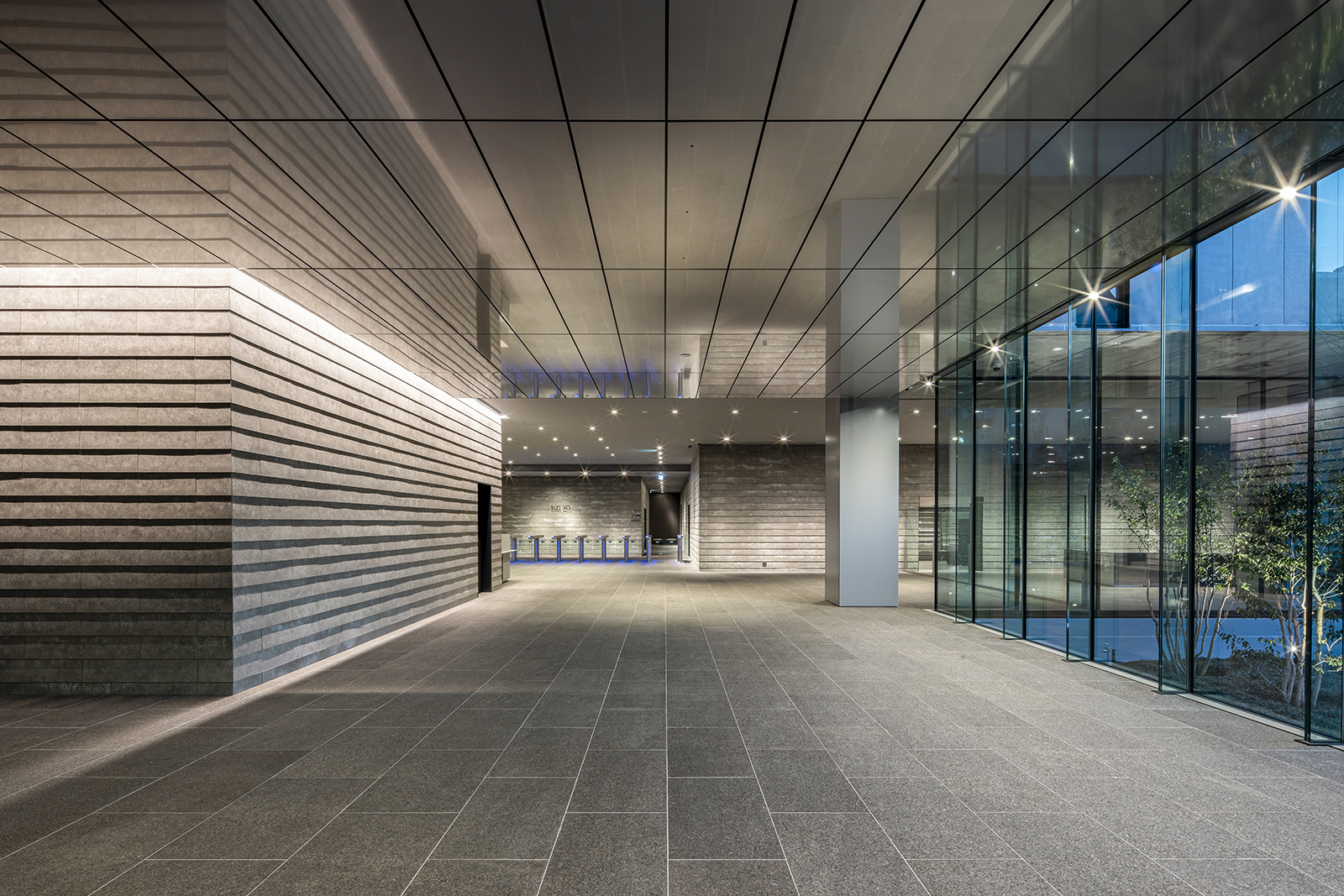 みずほ銀行中目黒スクエア